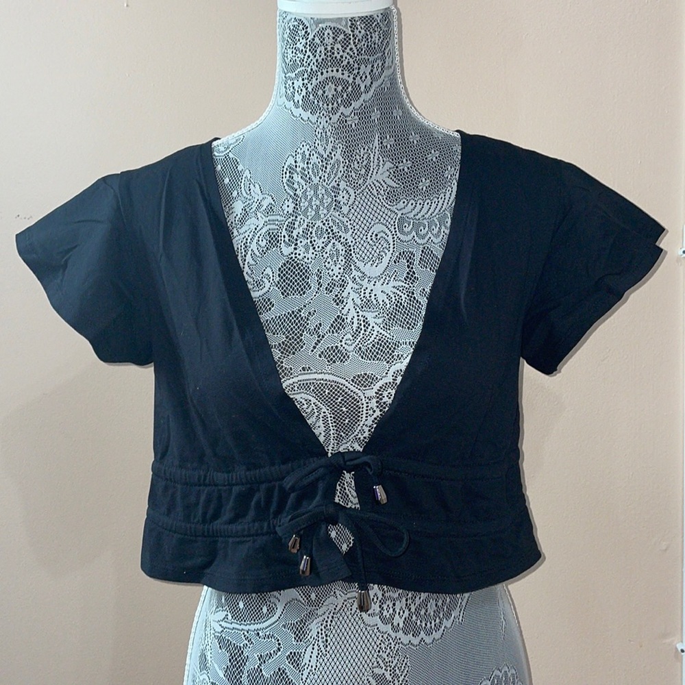 ☀️Princess Polly Jamison Reid crop top